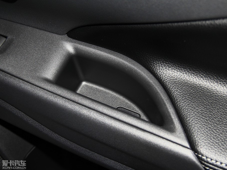 2014W{£Mڣ 2.4L (q)Aֵ 7