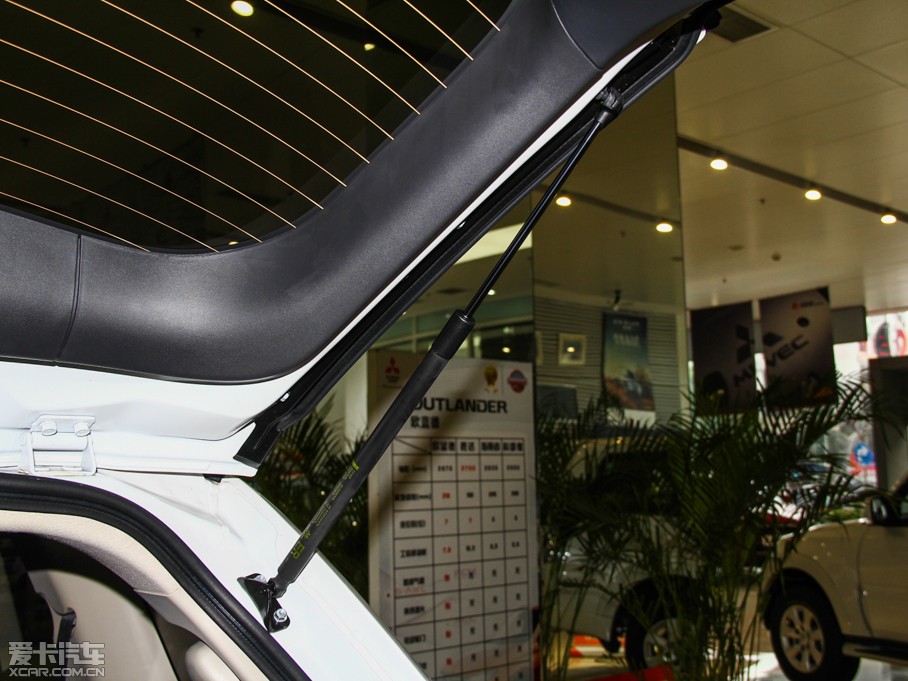 2014W{£Mڣ 2.4L (q)Aֵ 7