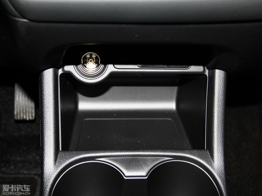 2014W{£Mڣ 2.4L (q)Aֵ 7