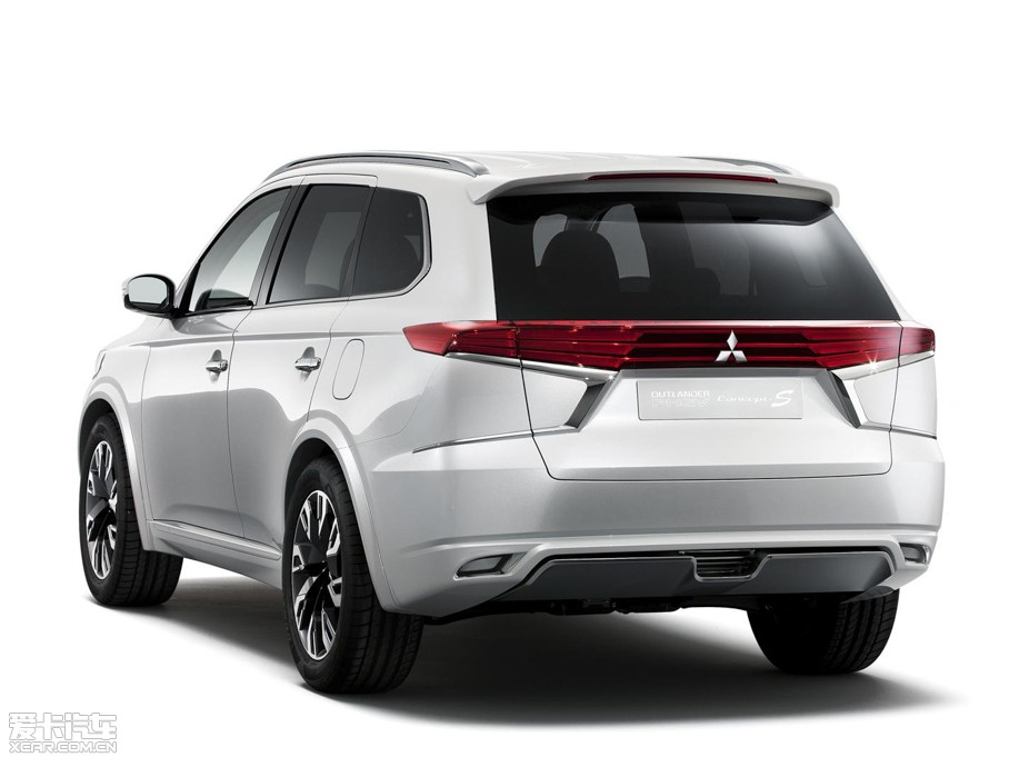 2014W{£Mڣ PHEV Concept-S