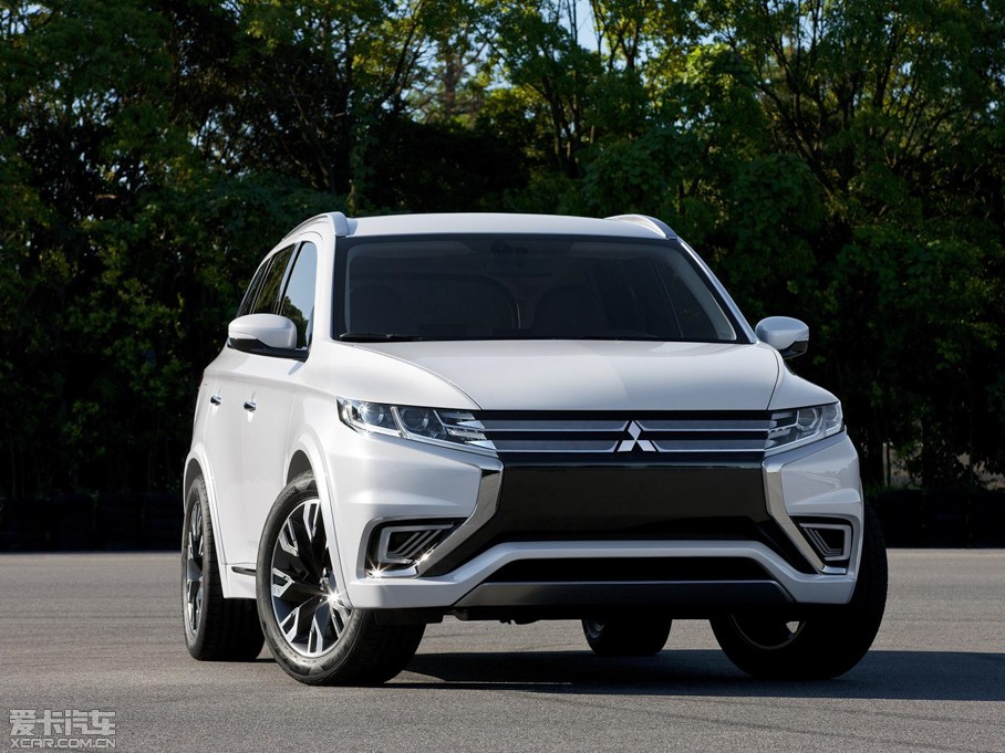 2014W{£Mڣ PHEV Concept-S