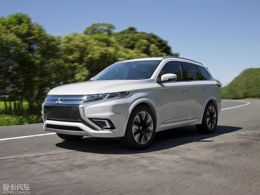 2014W{£Mڣ PHEV Concept-S