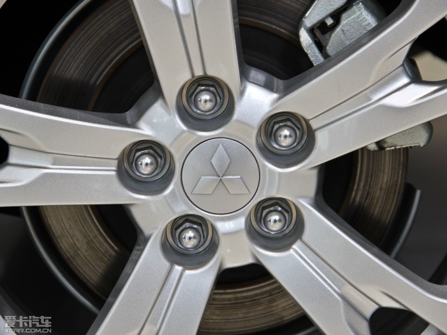 2014W{(ln)£M(jn)ڣ 2.4L (q)Aֵ 5