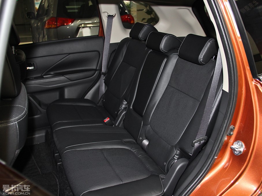 2014W{£Mڣ 2.4L (q)Aֵ 5