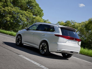 2014PHEV Concept-S w^