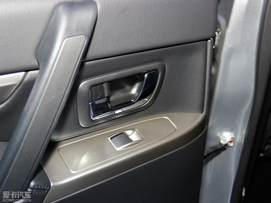 2015_(M(jn)) 3.0L ӢԽ (gu)V