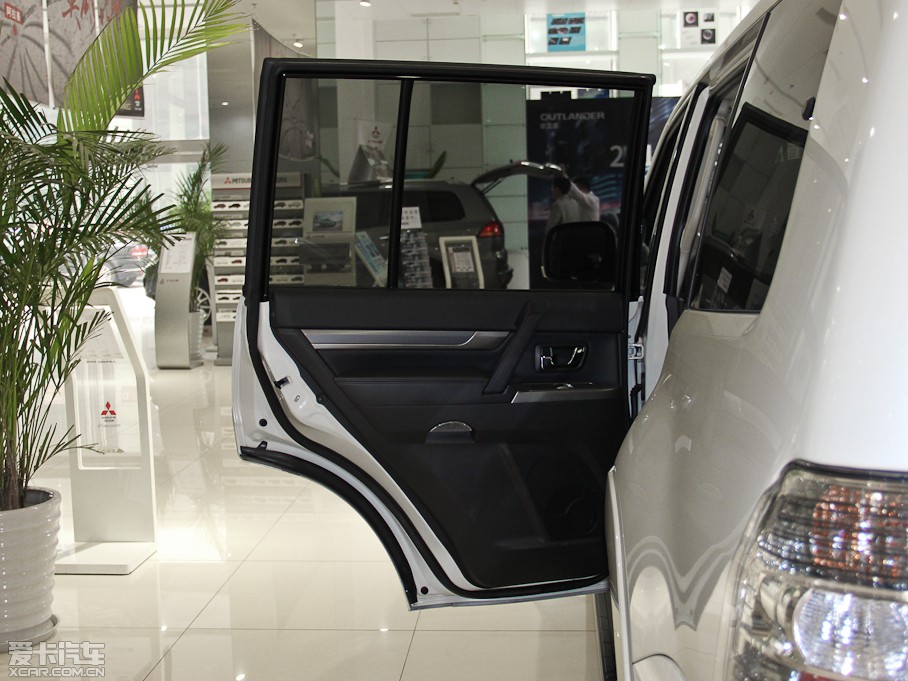 2015_(M(jn)) 3.0L ӢԽ (gu)V