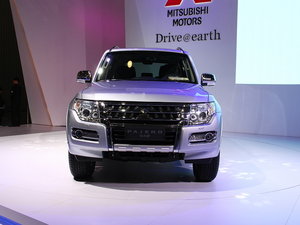 2015款3.0L 精英超越版 国V 整体外观