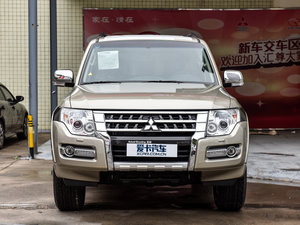 2015款3.0L 精英版 国IV 正前