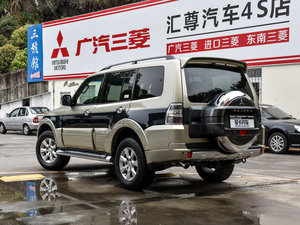 2015款3.0L 精英版 国IV 左后45度