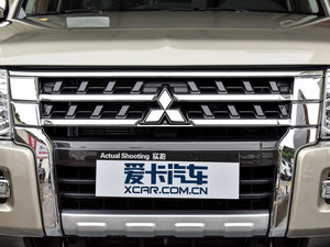 2015款3.0L 精英版 国IV 中网