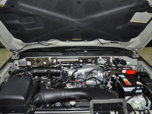 2015款3.0L 精英超越版 国IV 发动机