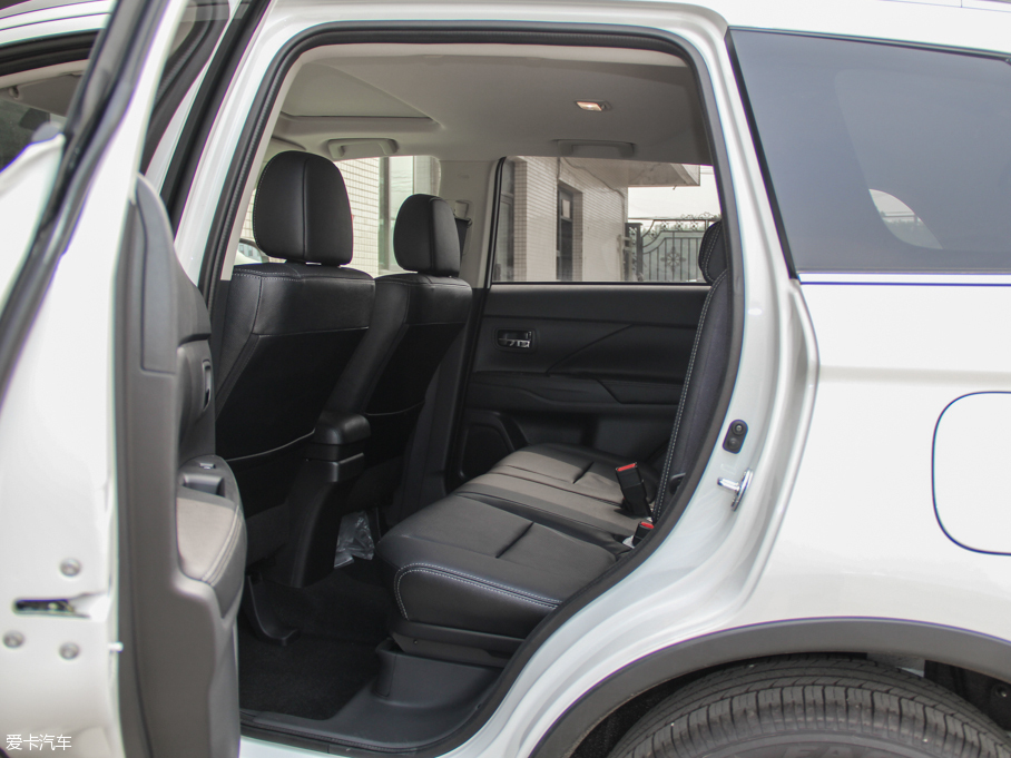 2016W{(ln)£M(jn)ڣ 2.4L (q)Ӣ 5