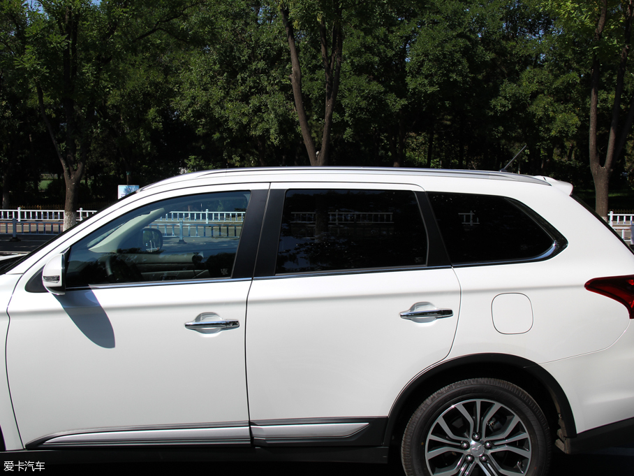 2016W{£Mڣ 2.4L 򌾫Ӣ 7