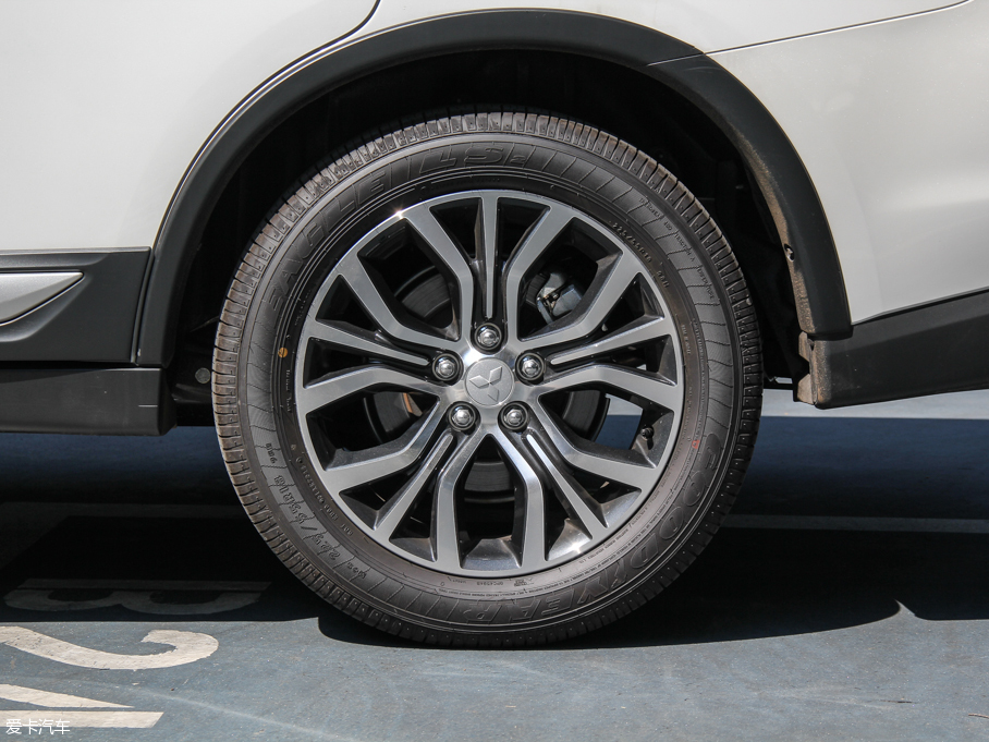 2016W{£Mڣ 2.4L 򌾫Ӣ 7