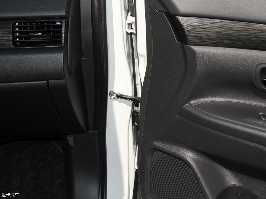 2016W{£Mڣ 2.4L 򌾫Ӣ 7