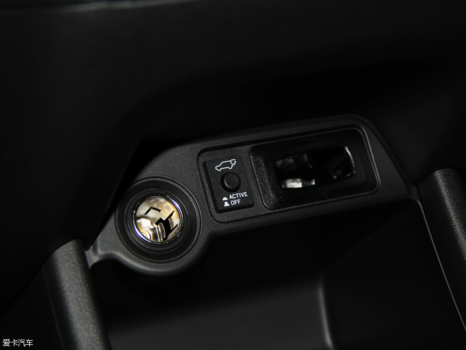 2016W{£Mڣ 2.4L 򌾫Ӣ 7