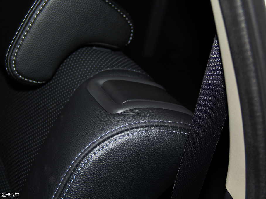 2016W{£Mڣ 2.4L (q)Ӣ 7