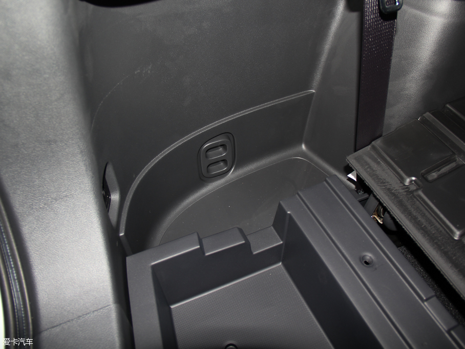 2016W{£Mڣ 2.4L 򌾫Ӣ 7