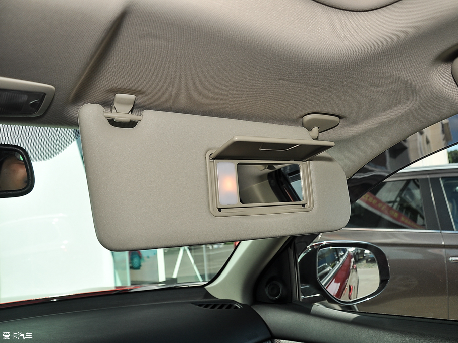 2016W{(ln)£M(jn)ڣ 2.0L (q)ֵ 5