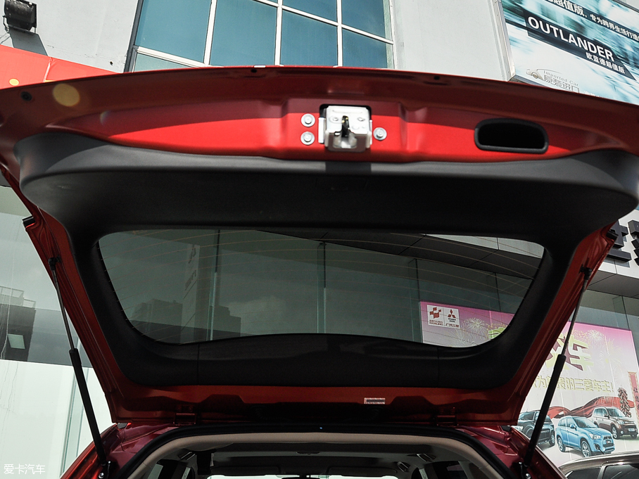 2016W{£Mڣ 2.0L ֵ 5