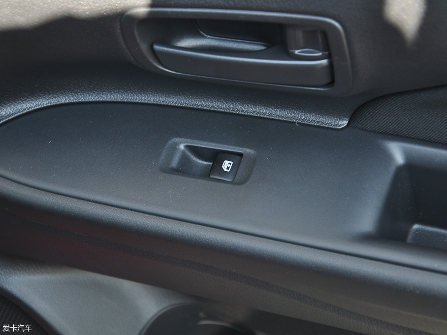 2016W{£Mڣ 2.0L ֵ 5