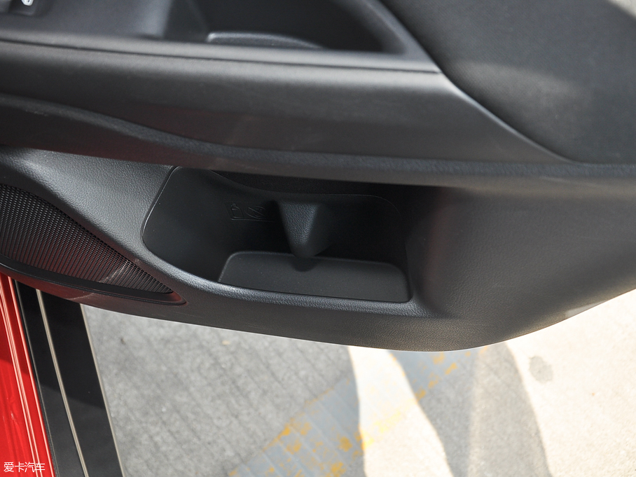 2016W{£Mڣ 2.0L ֵ 5