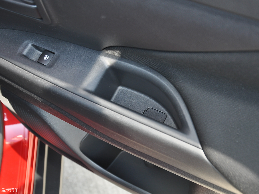 2016W{£Mڣ 2.0L ֵ 5