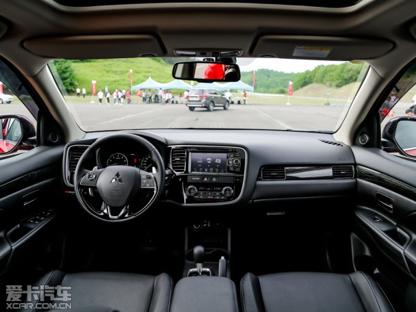 三菱(進(jìn)口)2016款歐藍(lán)德