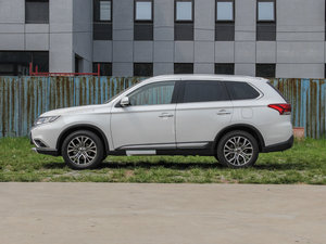 20162.4L 򌾫Ӣ 5 ȣ