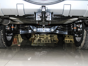2016款3.0L 自动尊贵版 国V 细节外观