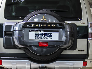 2016款3.0L 自动尊贵版 国V 备胎