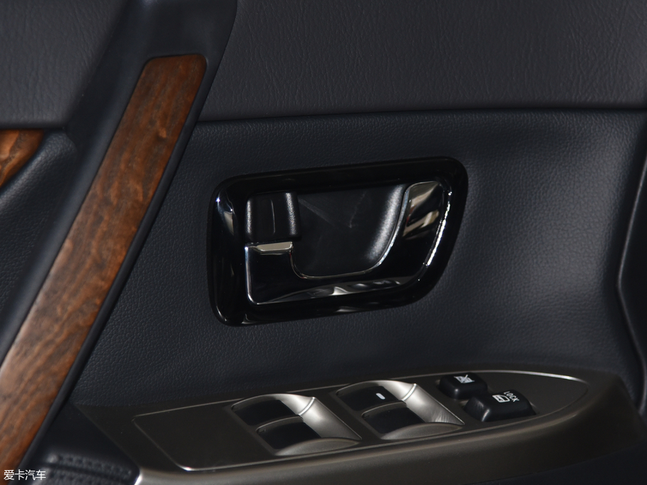 2018_(M(jn)) 3.0L Ԅ(dng)m