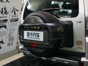 2018款3.0L 自动尊贵版 备胎