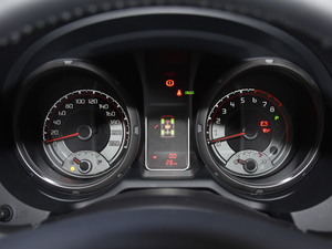 2018款3.0L 自动舒适版 仪表
