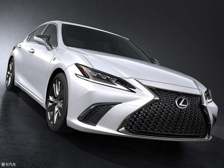 【2018款雷克萨斯ES260 F SPORT_整体外观