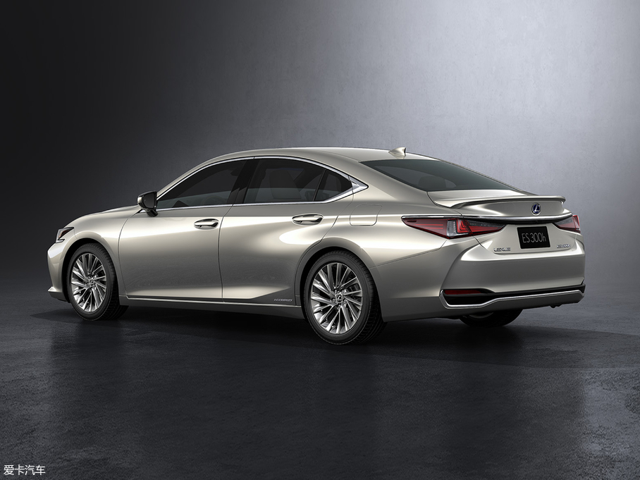 2018׿_˹ES 300h  V