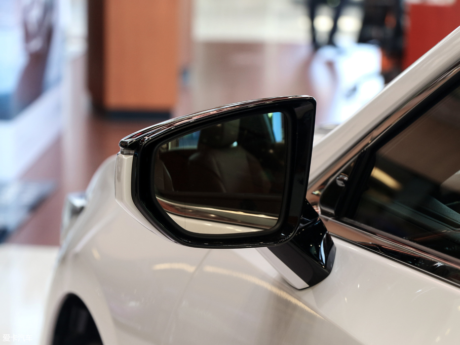 2018׿_˹ES 260 ׿Խ V