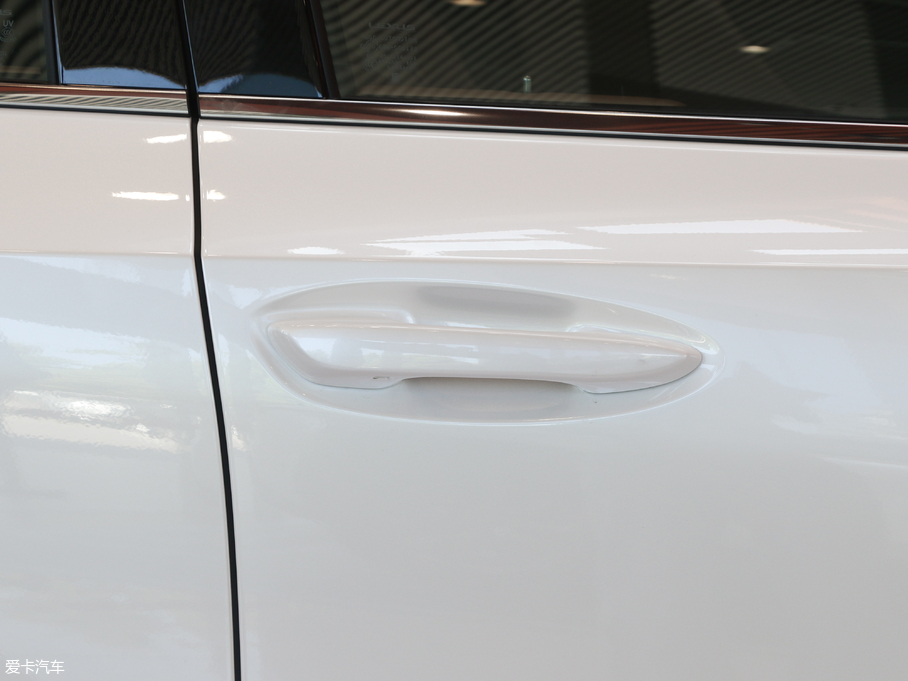 2018׿_˹ES 260 ׿Խ V