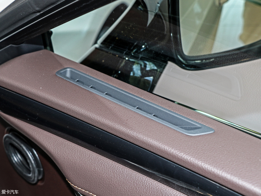 2018׿_˹ES 260 ׿Խ (gu)V