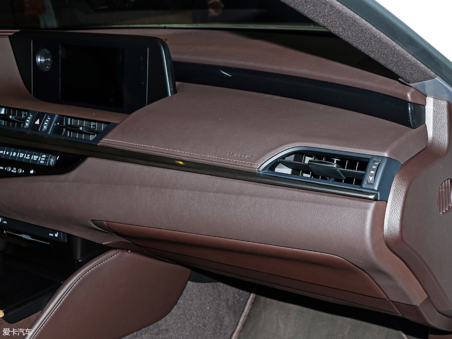 2018׿_˹ES 260 ׿Խ V