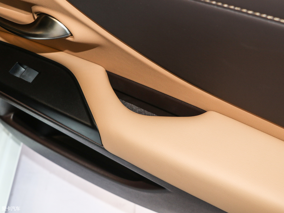 2018׿_˹ES 260 ׿Խ V