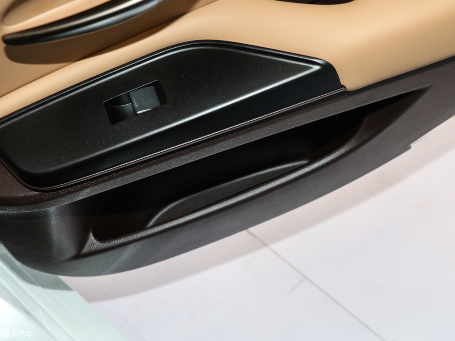 2018׿_˹ES 260 ׿Խ V