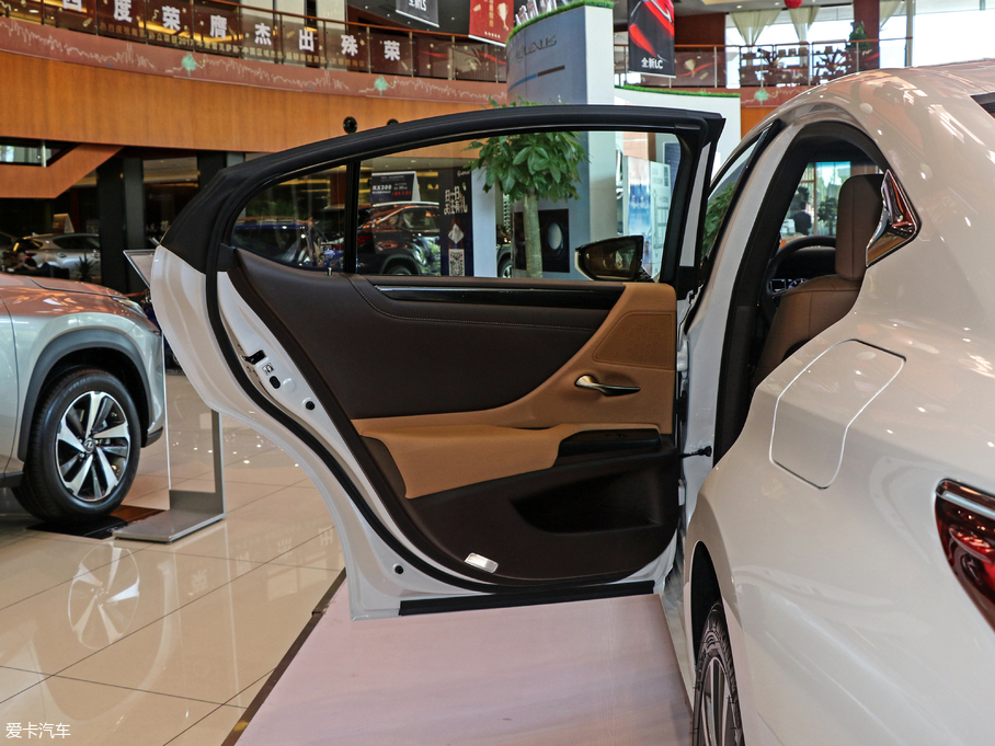 2018׿_˹ES 260 ׿Խ V