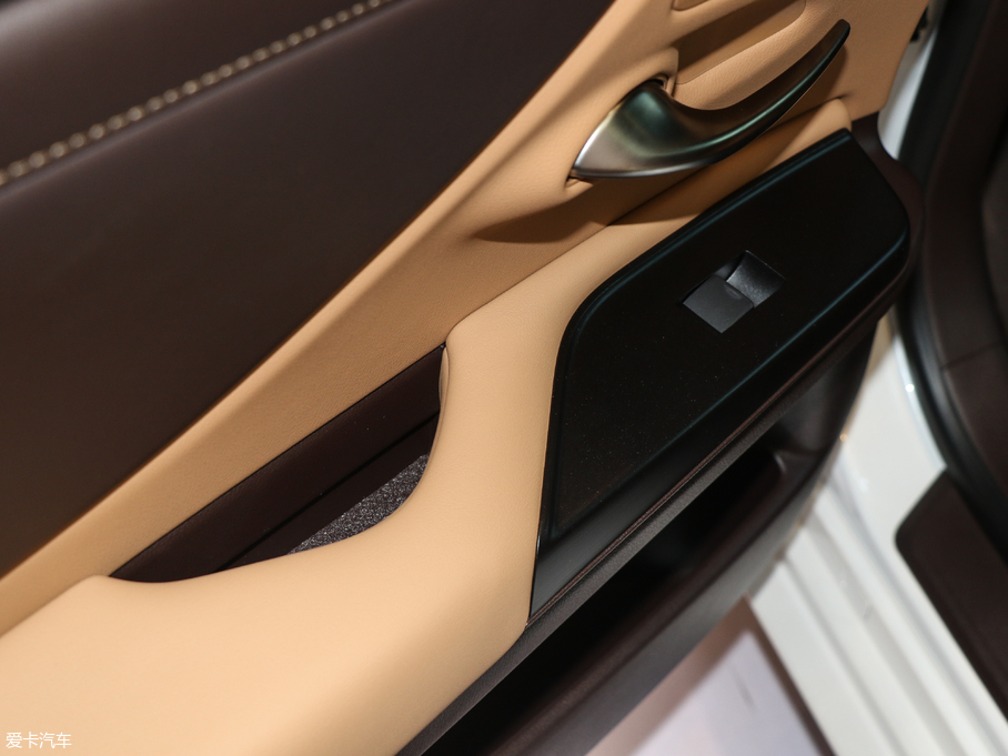 2018׿_˹ES 260 ׿Խ V