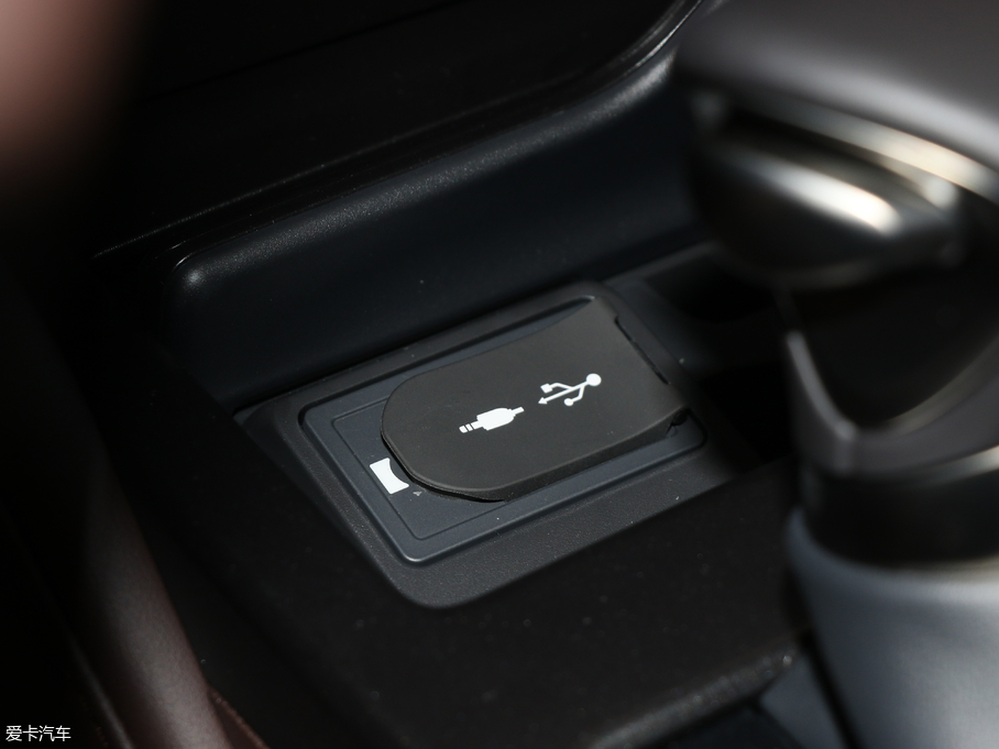 2018׿_˹ES 260 ׿Խ V