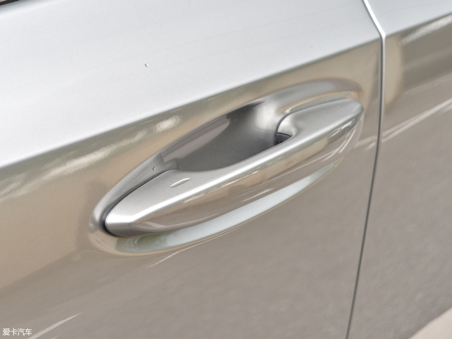 2018׿_˹ES 300h ׿Խ V