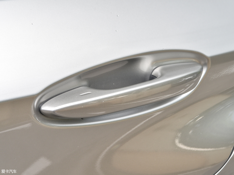 2018׿_˹ES 300h ׿Խ V