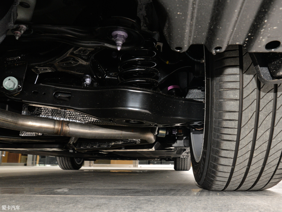 2018׿_˹ES 300h ׿Խ V