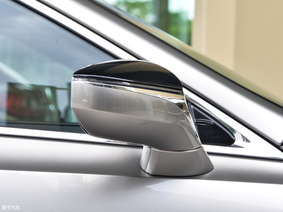 2018׿_˹ES 300h ׿Խ V